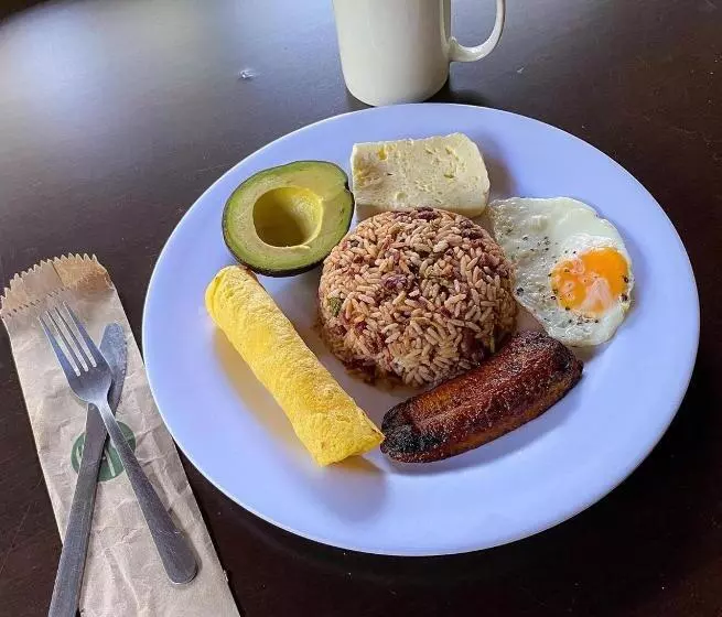 Hotelli Centro Manú