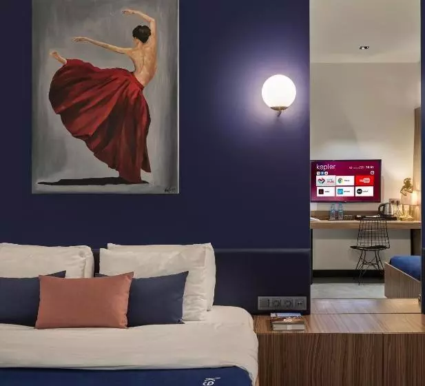 هتل کپسول Kepler Club Riga Airport Hotel   Landside Public Area