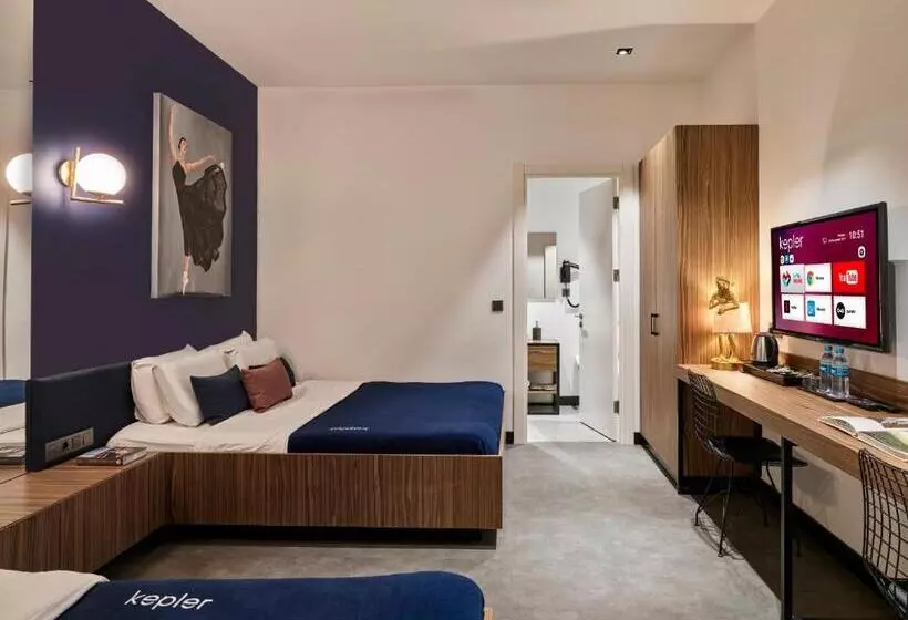 هتل کپسول Kepler Club Riga Airport Hotel   Landside Public Area