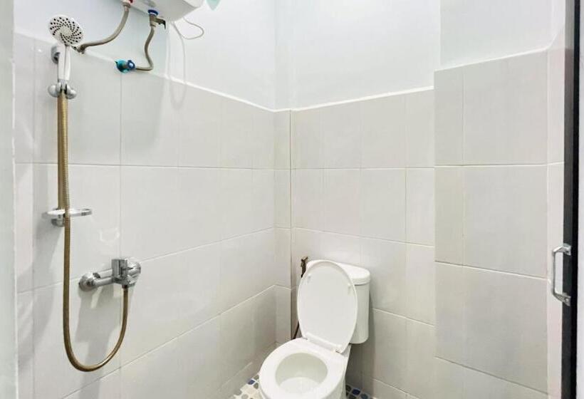 בית מלון כפרי Reddoorz At Mg House Siantar Timur