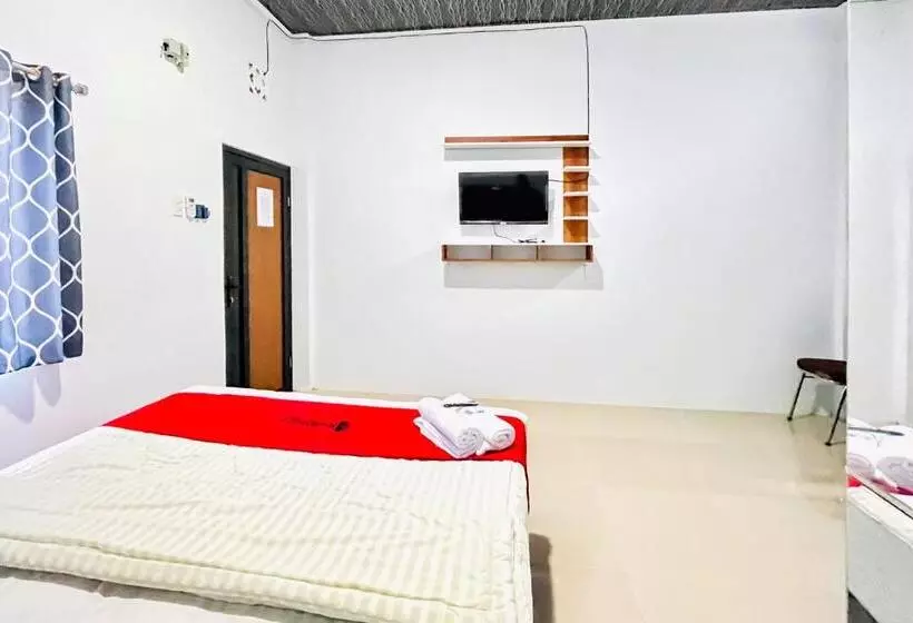 ホテル Reddoorz At Mg House Siantar Timur