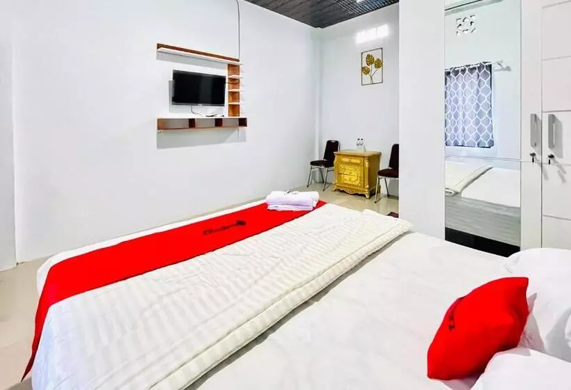 ホテル Reddoorz At Mg House Siantar Timur