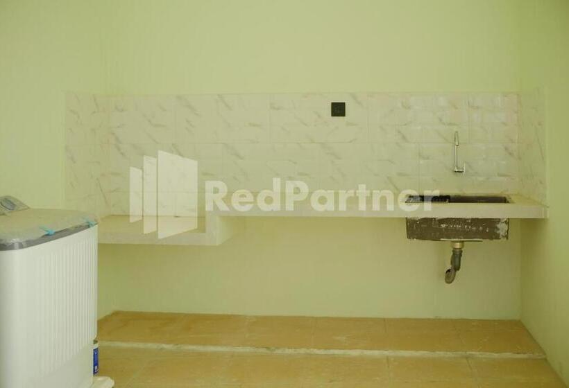 Отель Saijaan Guesthouse Unej Redpartner