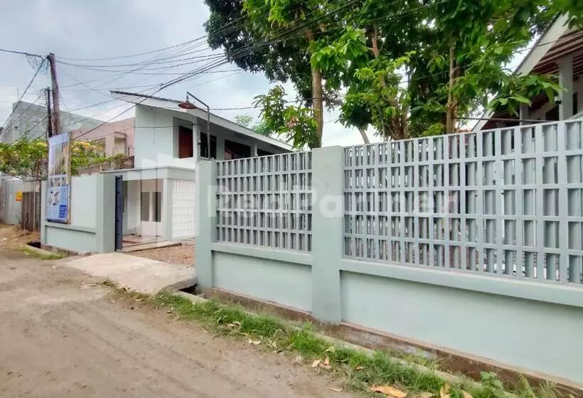 هتل Saijaan Guesthouse Unej Redpartner