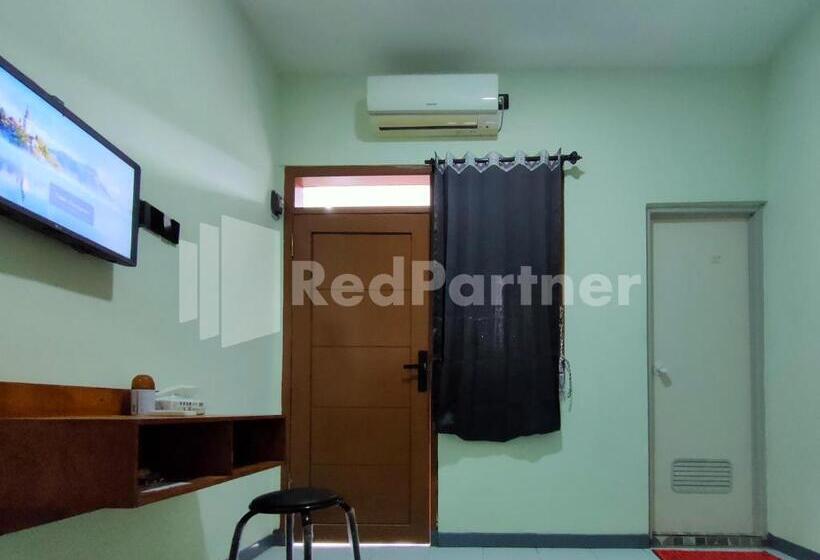 Отель Saijaan Guesthouse Unej Redpartner
