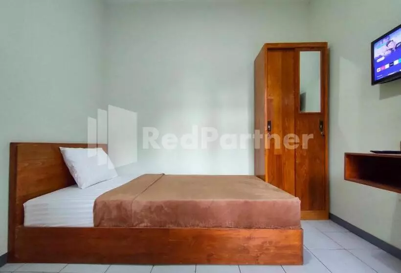 هتل Saijaan Guesthouse Unej Redpartner