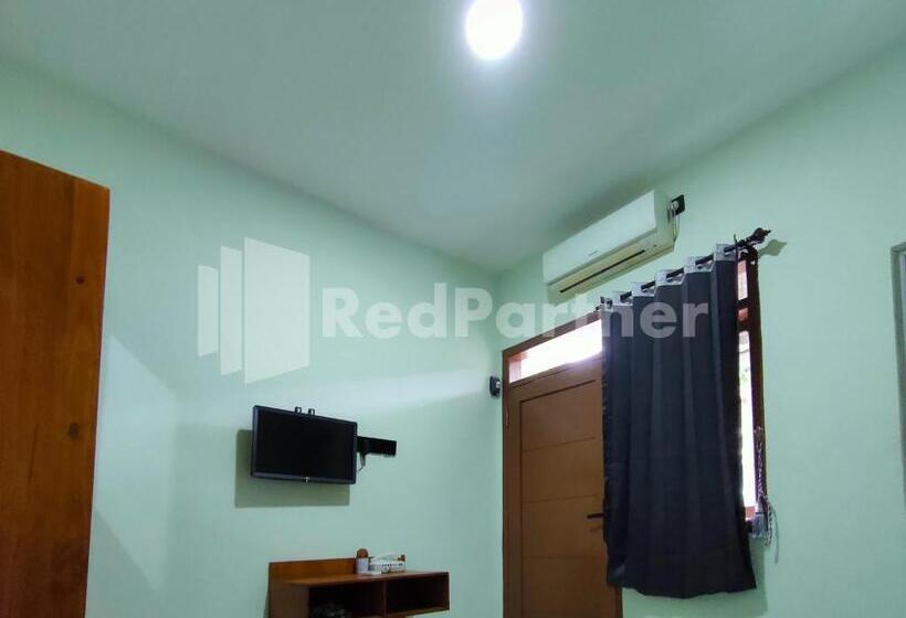 Отель Saijaan Guesthouse Unej Redpartner