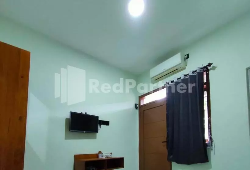 هتل Saijaan Guesthouse Unej Redpartner