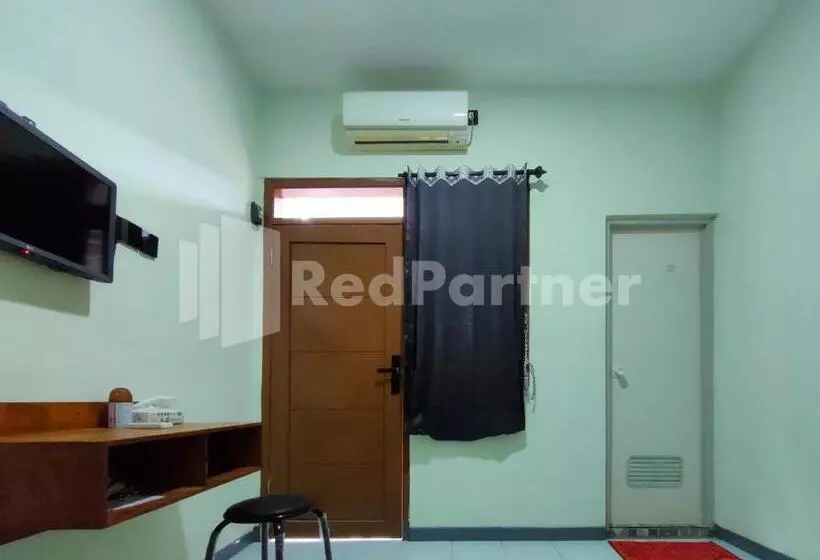 هتل Saijaan Guesthouse Unej Redpartner