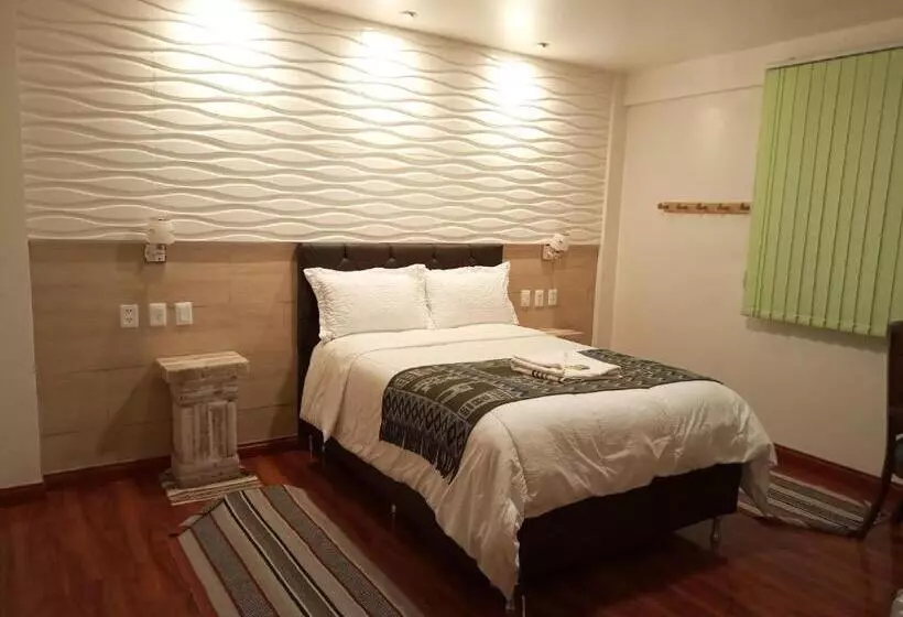هتل Salty House