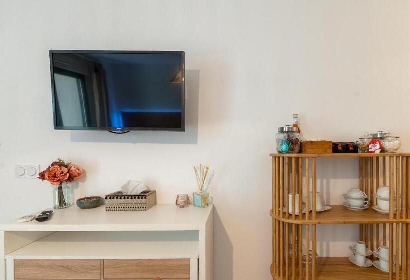 Le Petit Patio Fleuri