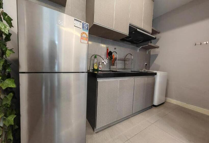 Mykey Imperio B 23 32 Melaka City