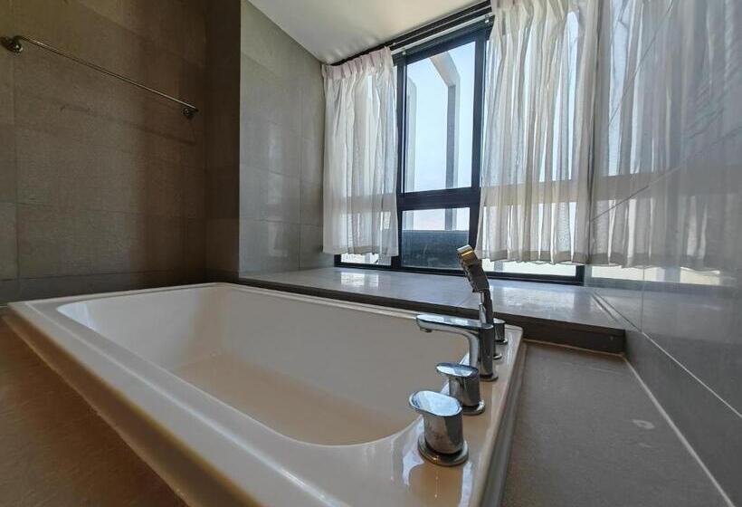 Mykey Imperio B 23 32 Melaka City