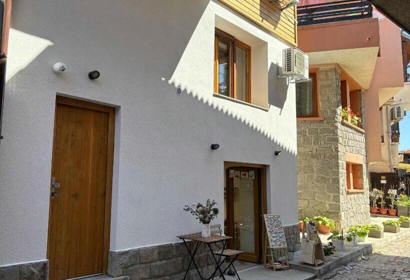 پانسیون Casa Mint