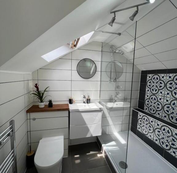 بنسيون The Guest House By U&a