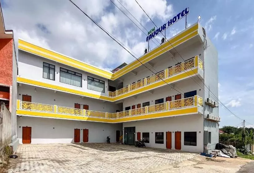 Reddoorz Plus At New Favour Hotel Gunung Dempo