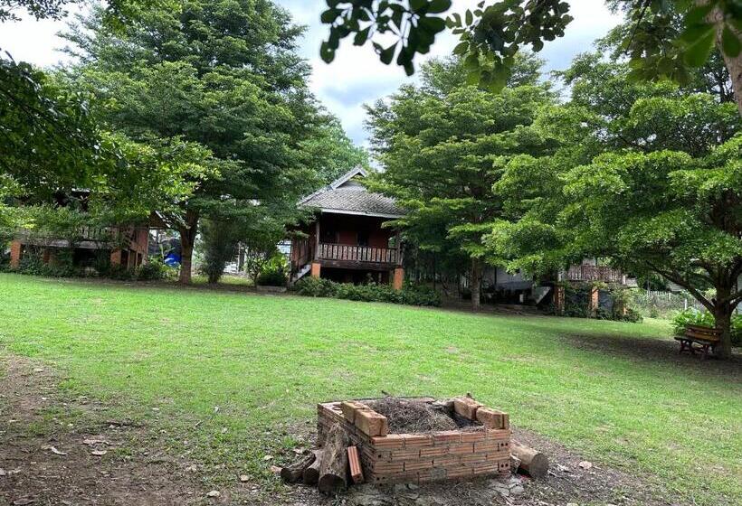 Fourtwoeight Pai Resort