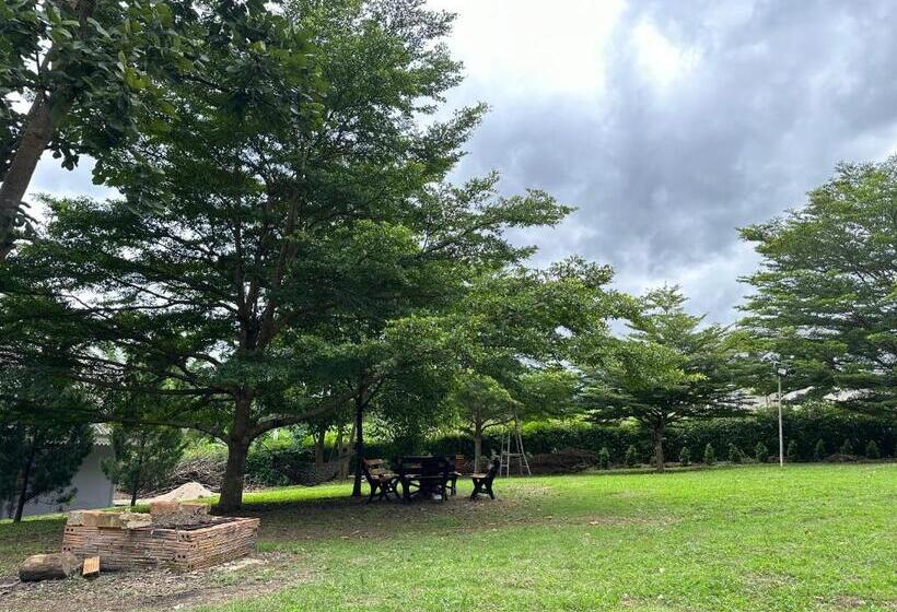 Fourtwoeight Pai Resort