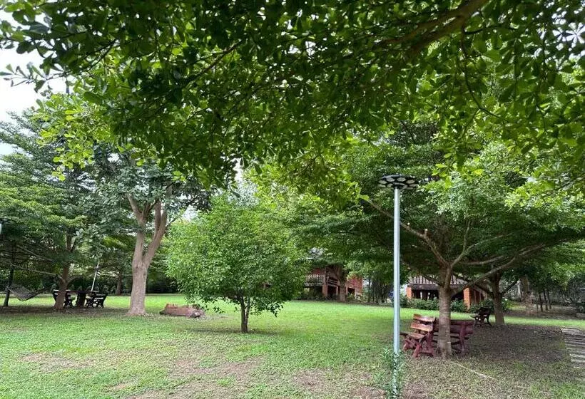 Fourtwoeight Pai Resort