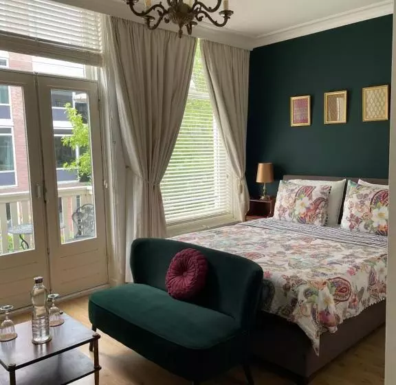 Aamiaismajoitus (B&B) Comfortable Stylish Room In City Centre Of The Hague