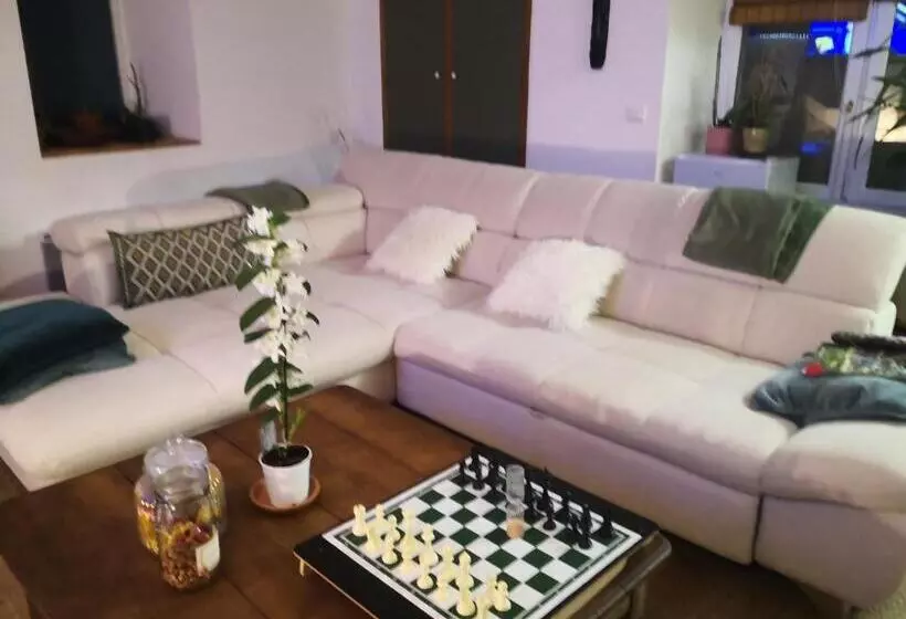 Aamiaismajoitus (B&B) Ma Maison Est La Vôtre