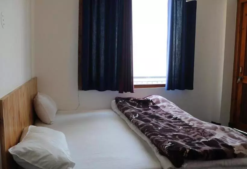 Hotelli Anant Resort