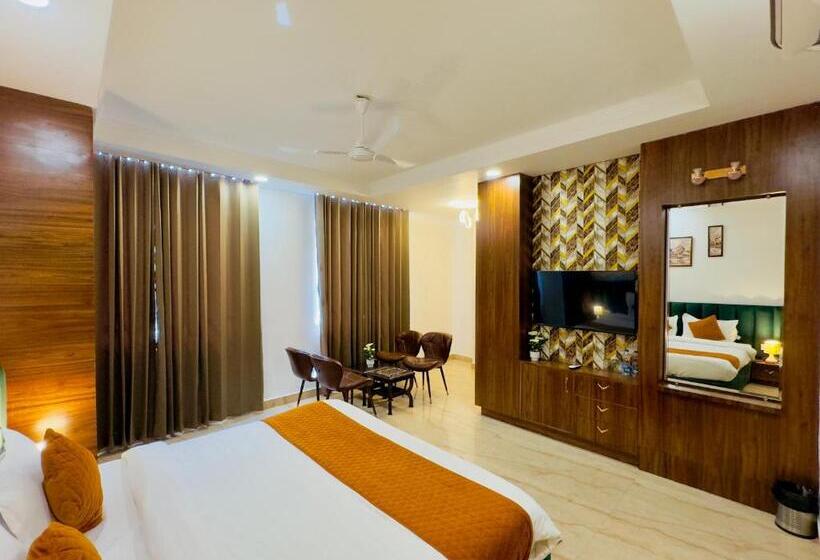 Отель Kothari Guest House