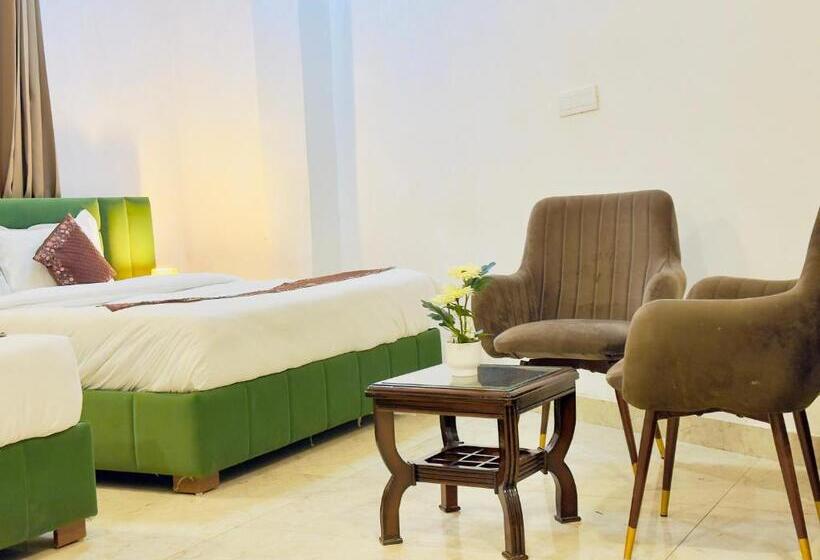 Отель Kothari Guest House