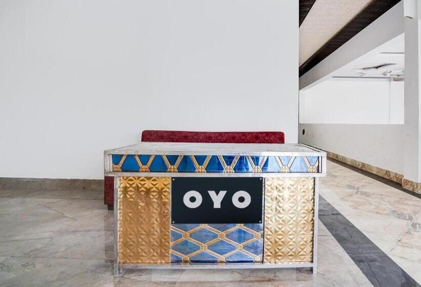 Отель Oyo Kartar Banquet &