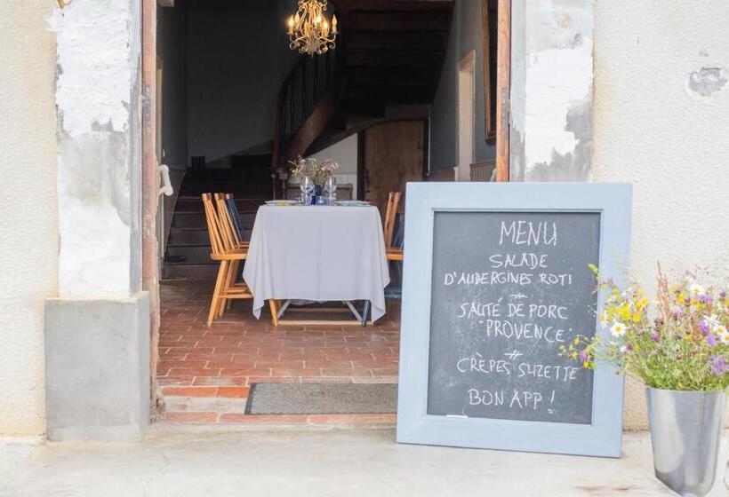 Пансион Domaine La Barbe