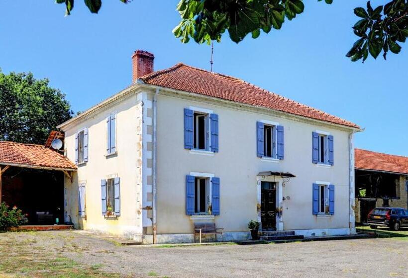 Пансион Domaine La Barbe