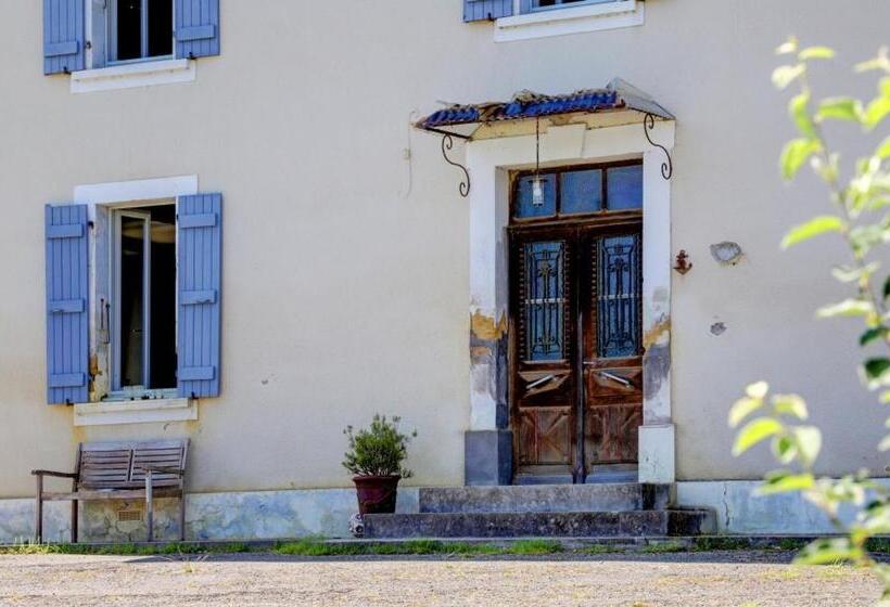 Пансион Domaine La Barbe