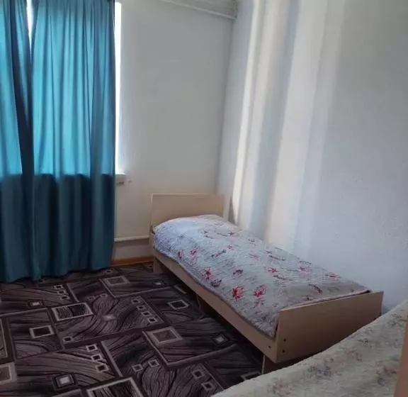 پانسیون Green Forest Guest House