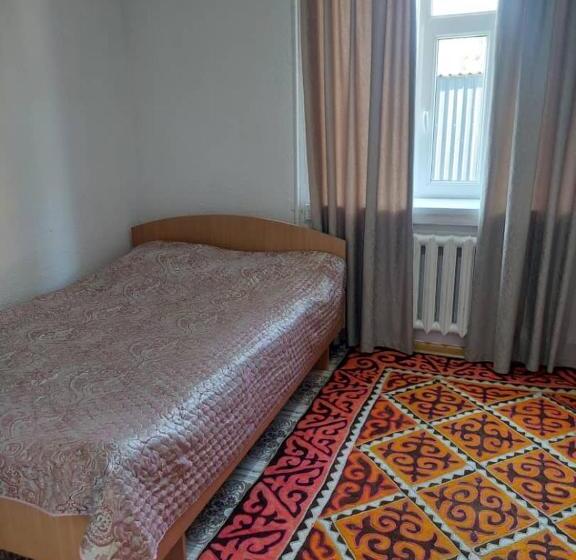 پانسیون Green Forest Guest House