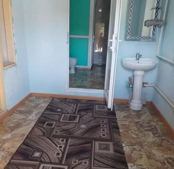 پانسیون Green Forest Guest House