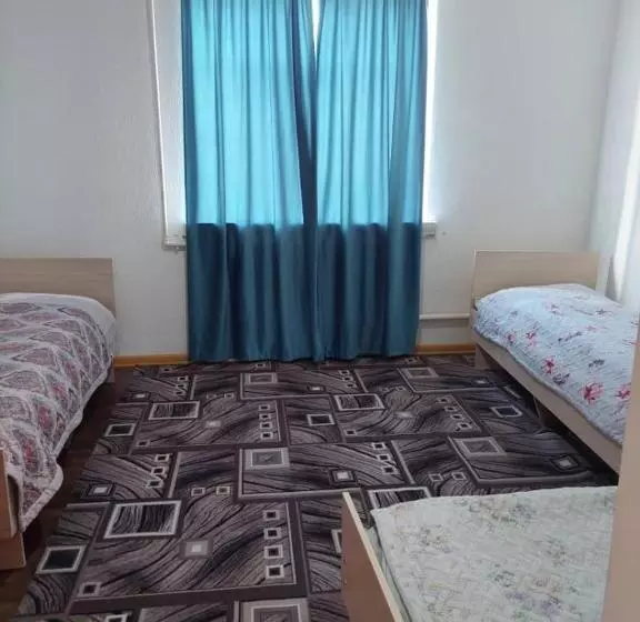 پانسیون Green Forest Guest House