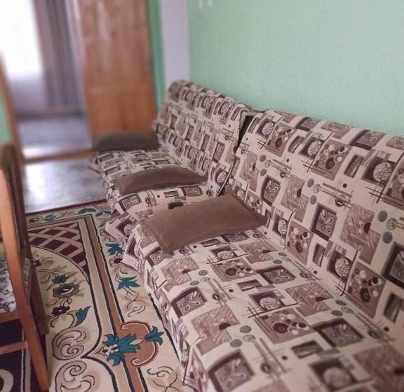 پانسیون Green Forest Guest House