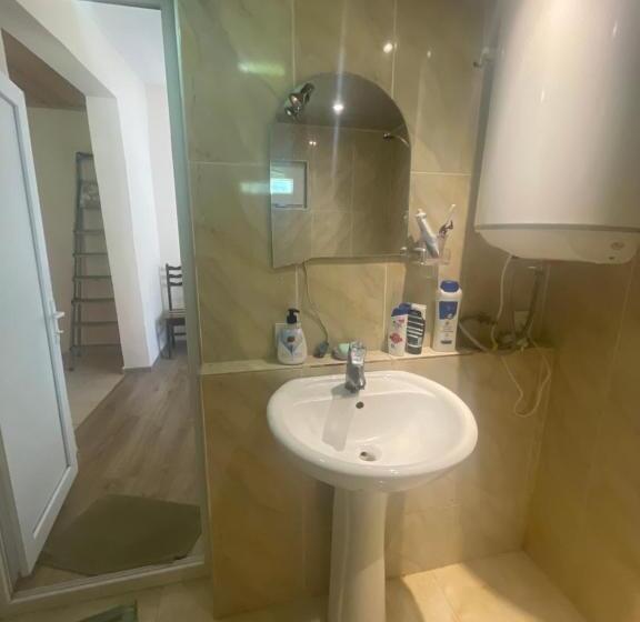 پانسیون Guesthouse Robi