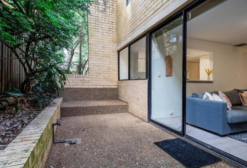 بنسيون 1nc Spacious 3bedroom Townhouse, North Sydney Free Parking