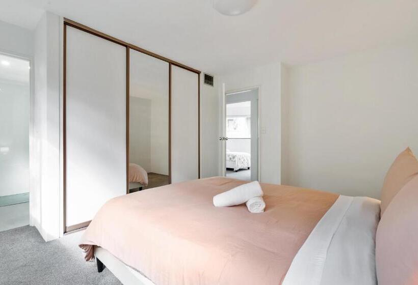 بنسيون 1nc Spacious 3bedroom Townhouse, North Sydney Free Parking