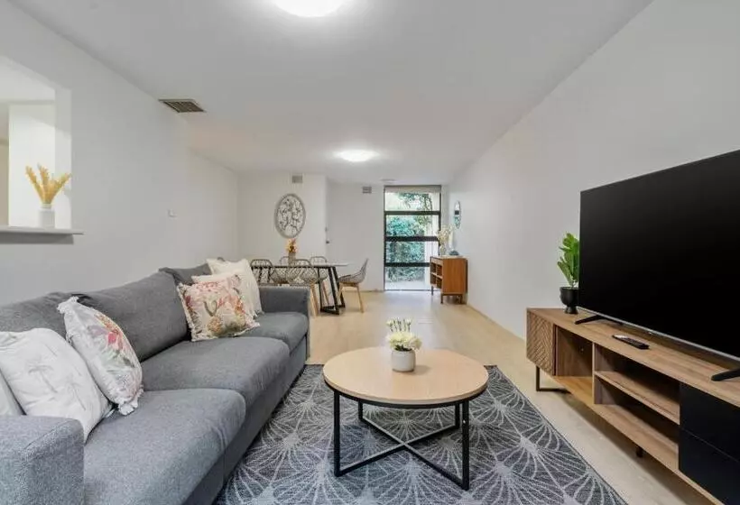 Majatalo 1nc Spacious 3bedroom Townhouse, North Sydney Free Parking