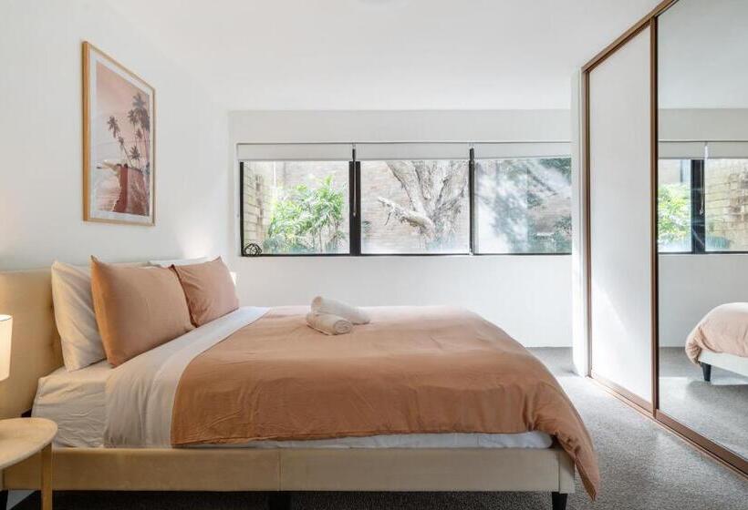بنسيون 1nc Spacious 3bedroom Townhouse, North Sydney Free Parking