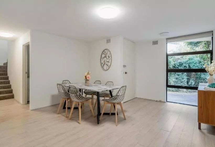 Majatalo 1nc Spacious 3bedroom Townhouse, North Sydney Free Parking