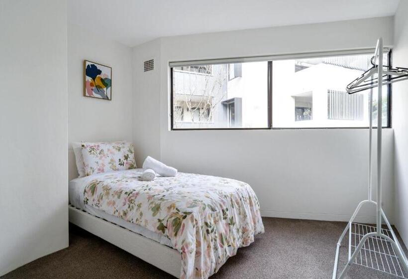 بنسيون 1nc Spacious 3bedroom Townhouse, North Sydney Free Parking