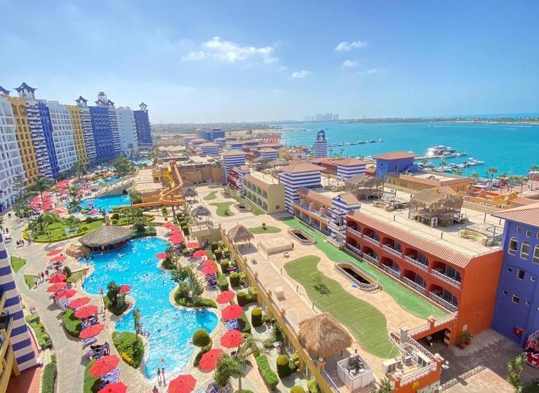 Porto Marina Hotel Chalet Seaview   شاليه فندقي بورتو مارينا مارينا 3 الساحل الشمالي فيو بحر و بحيرة