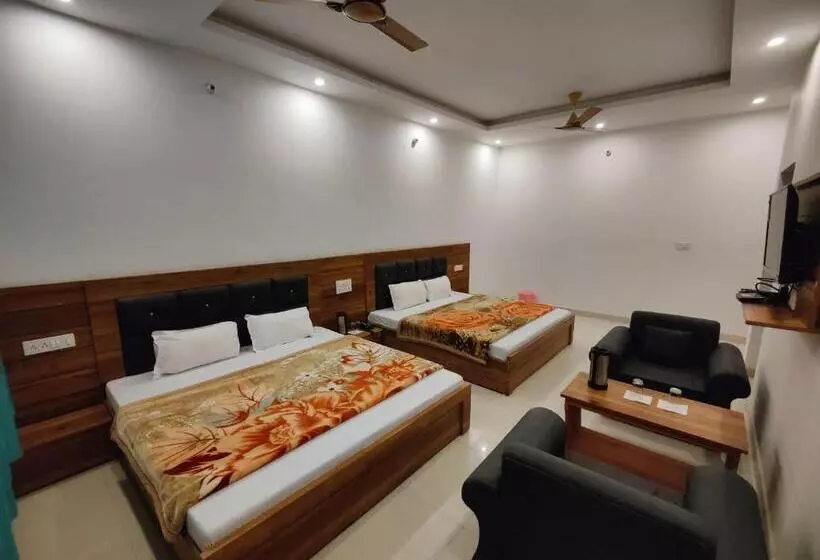 Alaknanda Motel & Restaurant