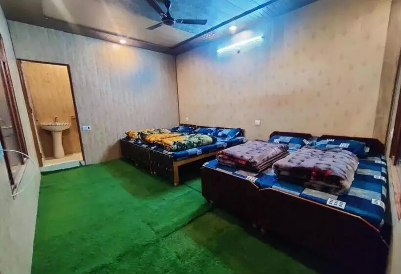 Aamiaismajoitus (B&B) Narayan Valley Resort