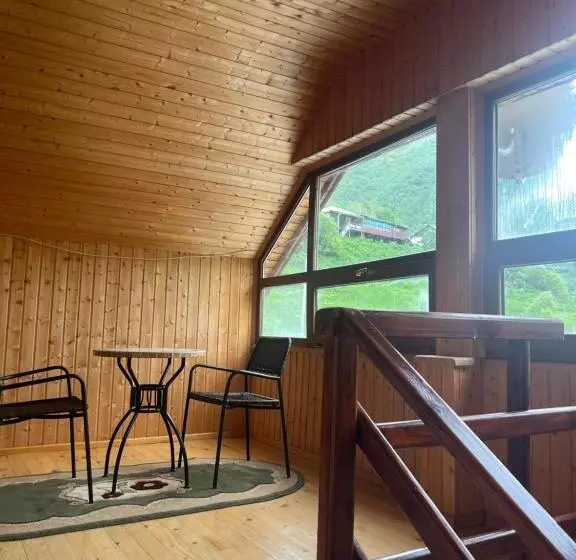 هتل River House