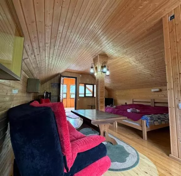 هتل River House