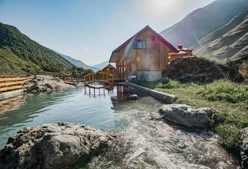 هتل River House